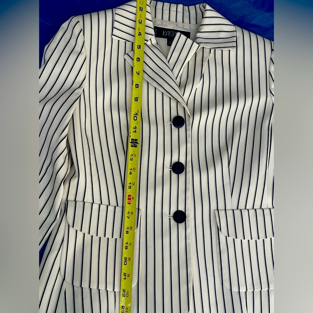 Off White Preppy Kasper Black and White Blazer with Notched Lapel size 2 - Picture 5 of 16